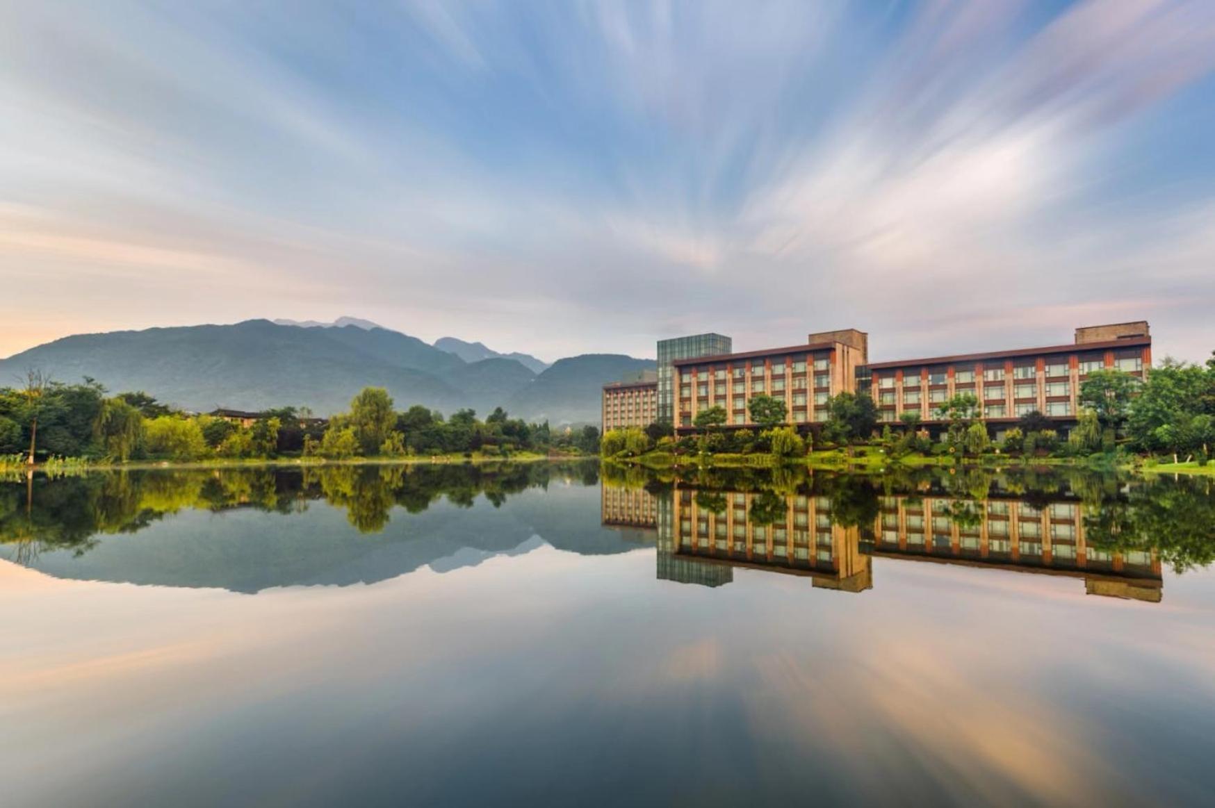 เลอ เมริเดียน เออเหมย เมาน์เท็น รีสอร์ต Hotel ภูเขาเอ๋อเหมยชาน ภายนอก รูปภาพ