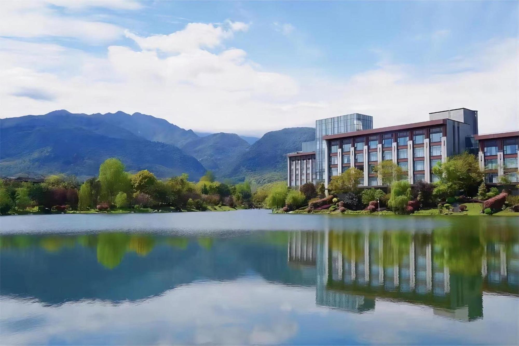 เลอ เมริเดียน เออเหมย เมาน์เท็น รีสอร์ต Hotel ภูเขาเอ๋อเหมยชาน ภายนอก รูปภาพ